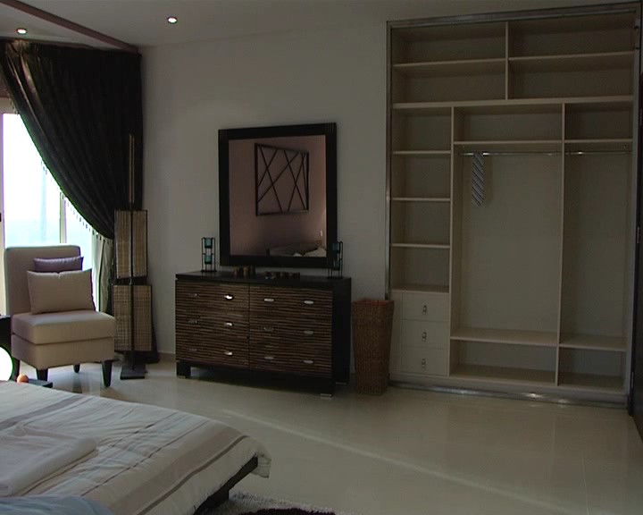 Al Nawras Lake Villa Bedroom 1-2
